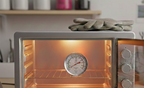 four pour cuisson de la pate polymere