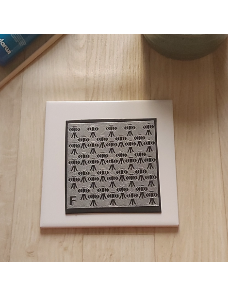 Pochoir 3D "Lanterne" donnez du relief à vos créations avec la délicatesse de ce motif.