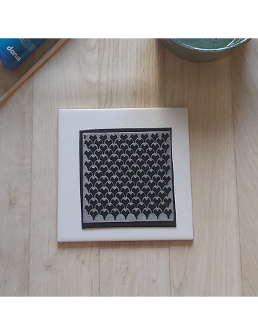 Pochoir 3D "Motif Géométrique n°1" donnez du relief à vos créations avec la délicatesse de ce motif.